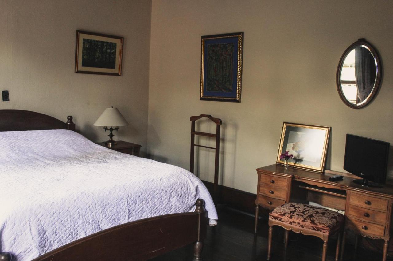 Casa Carmel Bed & Breakfast Guatemala City Exterior photo
