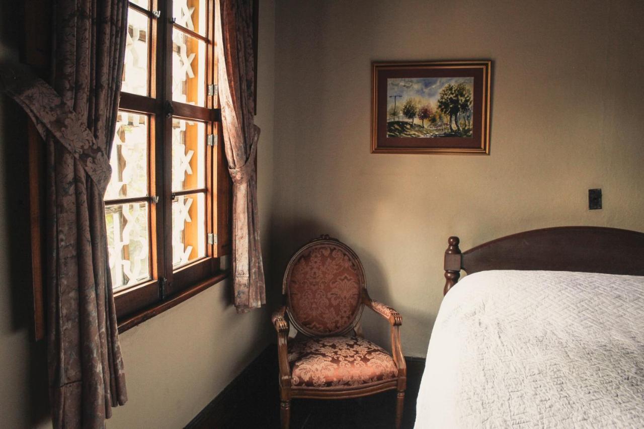 Casa Carmel Bed & Breakfast Guatemala City Exterior photo