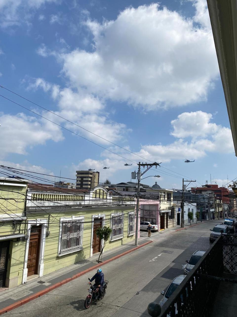 Casa Carmel Bed & Breakfast Guatemala City Exterior photo
